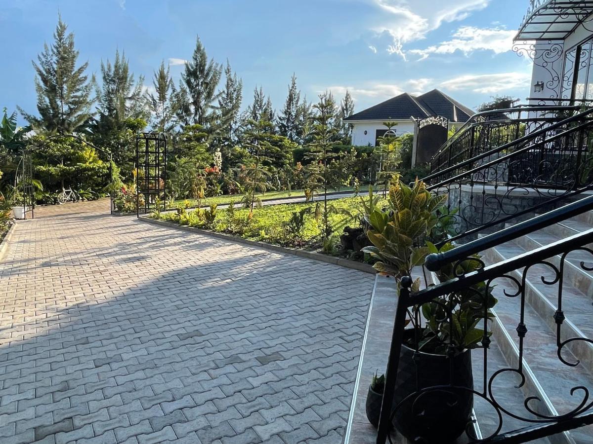 Home Bliss Hotel- Fort Portal Uganda エクステリア 写真