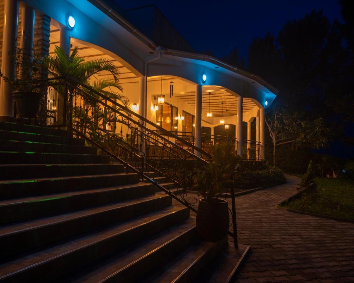 Home Bliss Hotel- Fort Portal Uganda エクステリア 写真