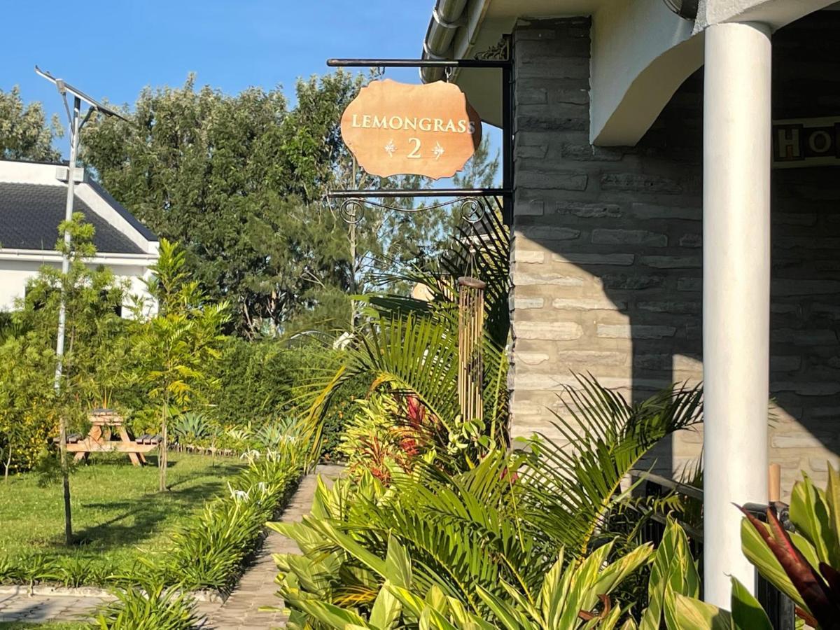 Home Bliss Hotel- Fort Portal Uganda エクステリア 写真