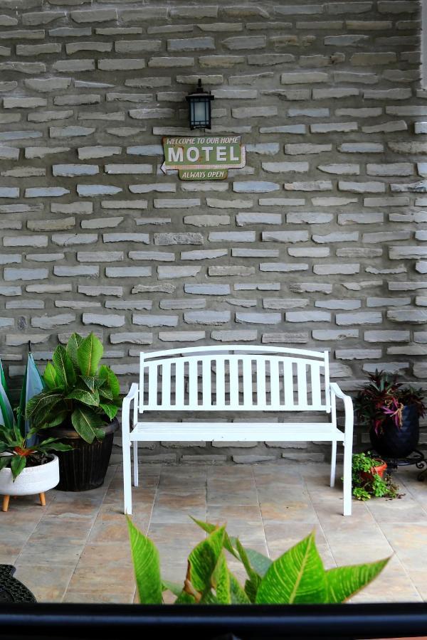 Home Bliss Hotel- Fort Portal Uganda エクステリア 写真
