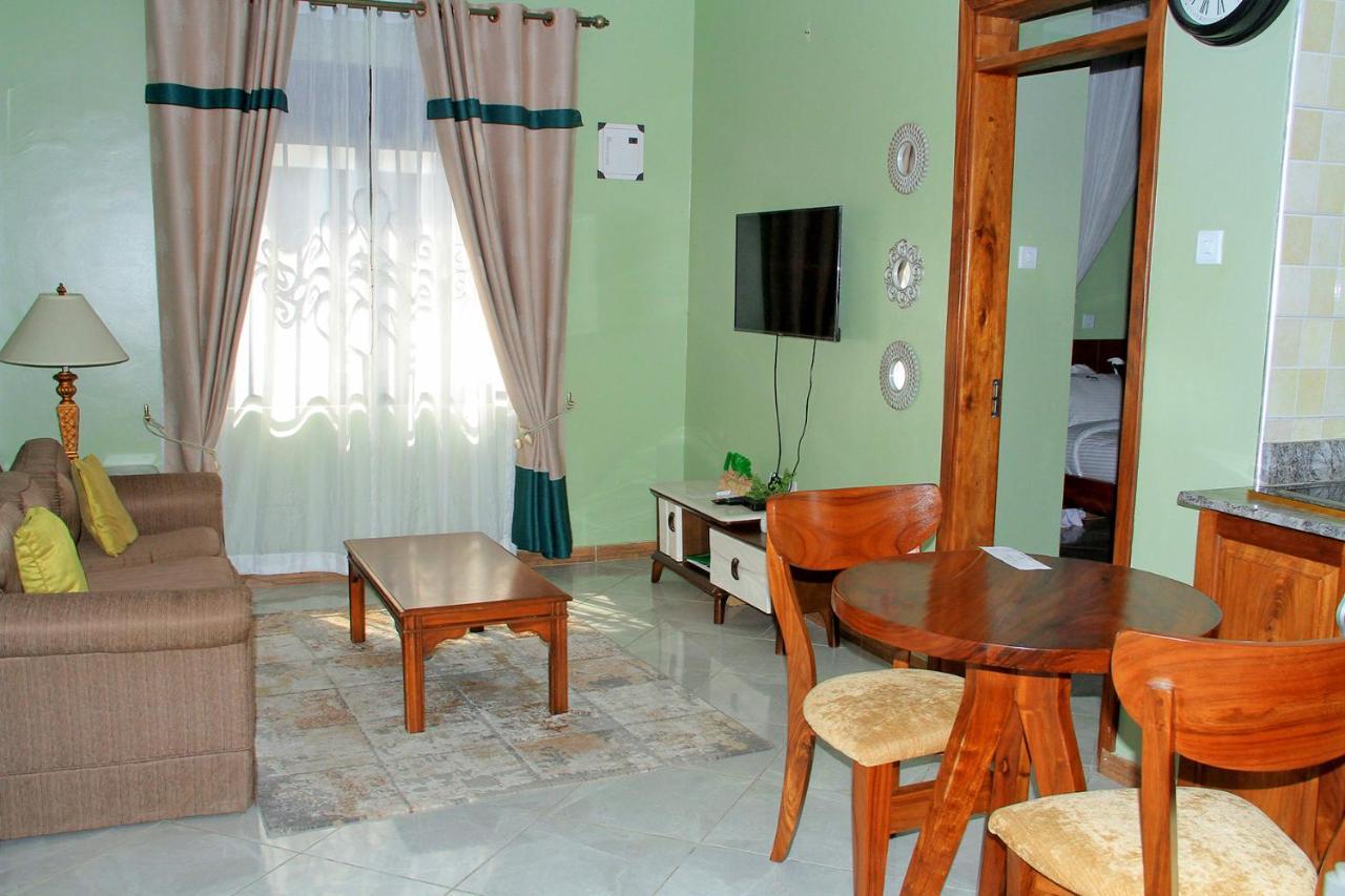 Home Bliss Hotel- Fort Portal Uganda エクステリア 写真